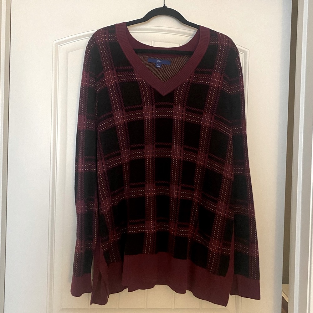 Apt. 9 XXL Maroon and Black Argyle Sweater. EUC
